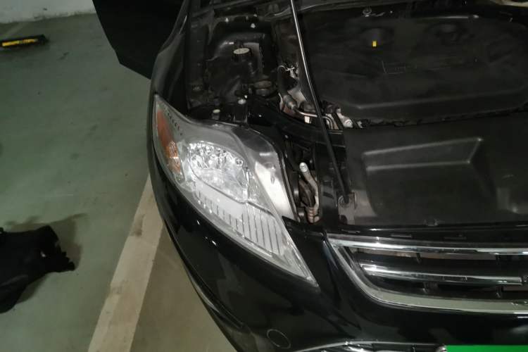 Used Ford Mondeo 2011 2.0L GTDi 200 Fashion Edition Right Front Headlight