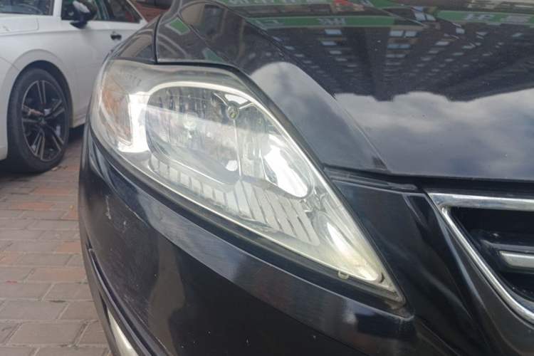 Used Ford Mondeo 2011 2.0L GTDi 200 Fashion Edition Right Front Headlight