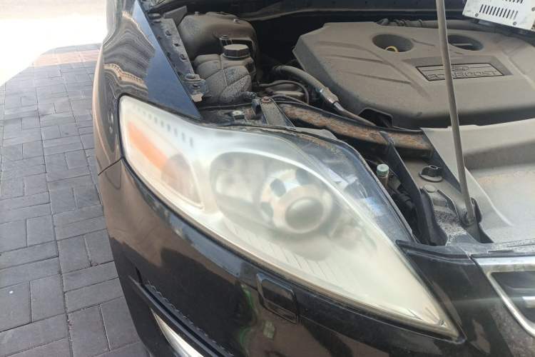 Used Ford Mondeo 2011 2.0L GTDi 200 Luxury Edition Right Front Headlight