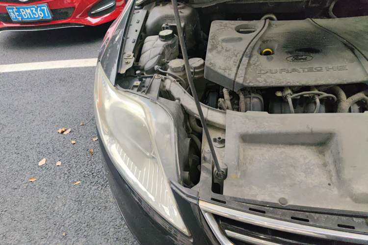 Used Ford Mondeo 2011 2.3L Luxury Model Right Front Headlight