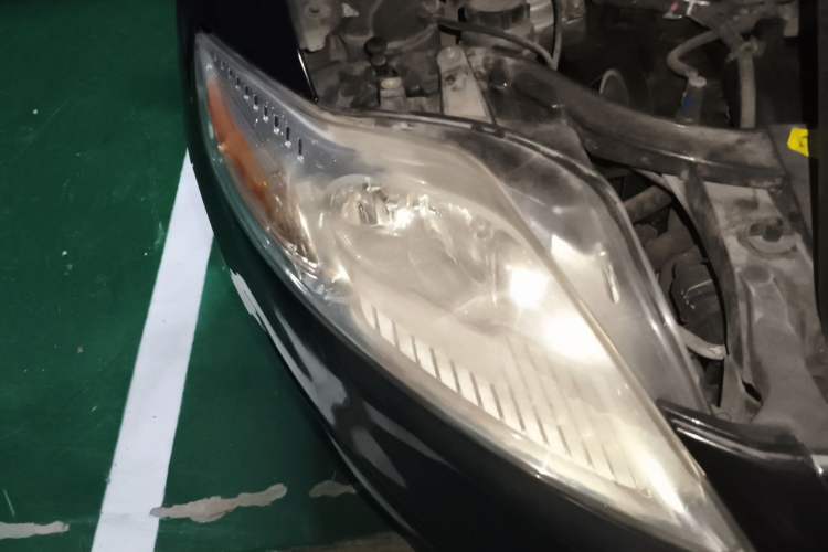 Used Ford Mondeo 2011 2.3L Fashion Edition Right Front Headlight