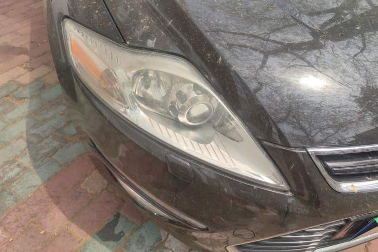 Used Ford Mondeo 2011 2.0L GTDi240 Luxury Sport Edition Right Front Headlight
