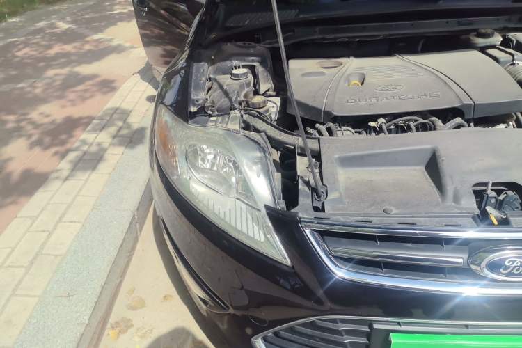 Used Ford Mondeo 2011 2.3L Fashion Edition Right Front Headlight