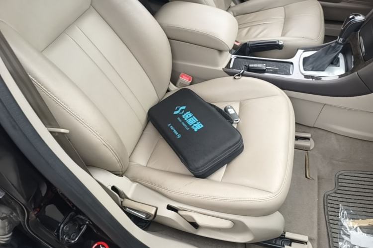 Used Ford Mondeo 2011 2.0L GTDi 200 Fashion Edition Right Front Seat