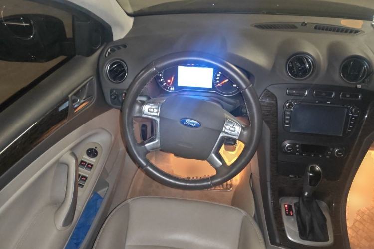 Used Ford Mondeo 2011 2.0L GTDi 200 Fashion Edition Steering Wheel