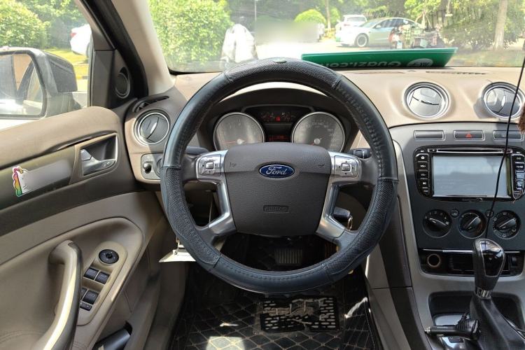 Used Ford Mondeo 2011 2.3L Fashion Edition Steering Wheel