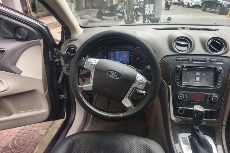 Used Ford Mondeo 2011 2.0L GTDi 200 Fashion Edition Steering Wheel