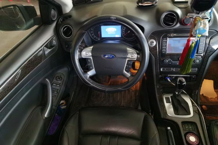 Used Ford Mondeo 2011 2.0L GTDi 200 Luxury Edition Steering Wheel