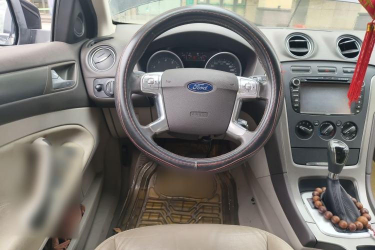 Used Ford Mondeo 2011 2.3L Fashion Edition Steering Wheel