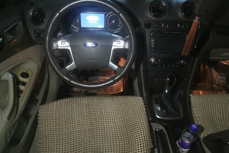 Used Ford Mondeo 2011 2.0L GTDi 200 Fashion Edition Steering Wheel