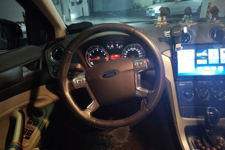 Used Ford Mondeo 2011 2.3L Fashion Edition Steering Wheel
