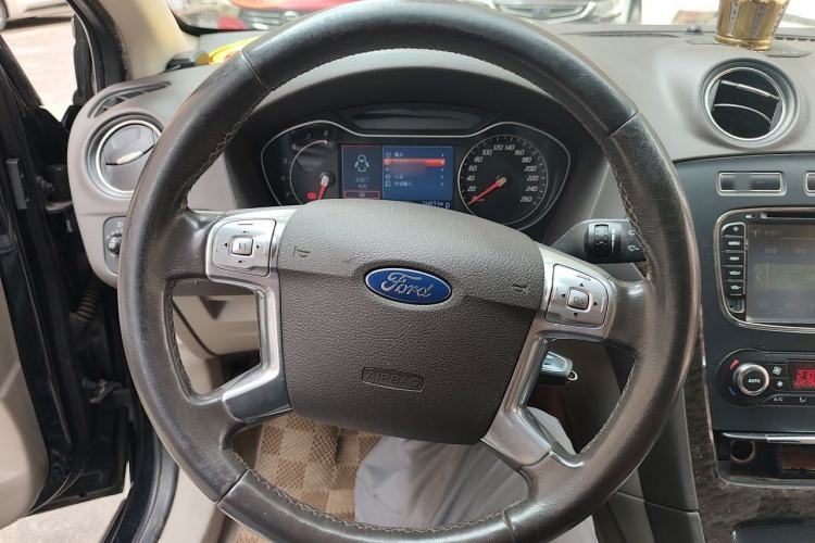 Used Ford Mondeo 2011 2.0L GTDi 200 Fashion Edition Steering Wheel