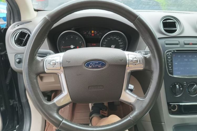 Used Ford Mondeo 2011 2.3L Fashion Edition Steering Wheel