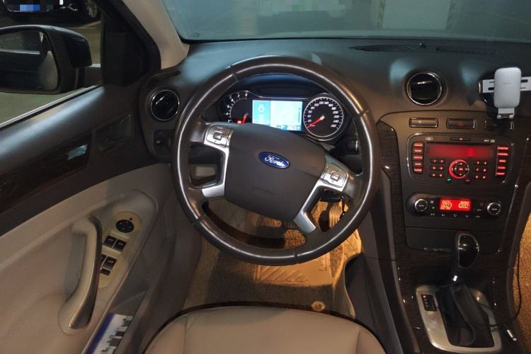 Used Ford Mondeo 2011 2.0L GTDi 200 Fashion Edition Steering Wheel