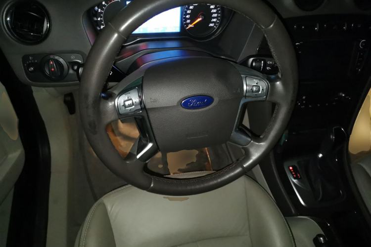 Used Ford Mondeo 2011 2.0L GTDi 200 Fashion Edition Steering Wheel