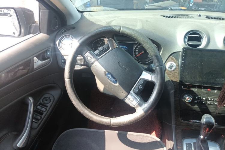 Used Ford Mondeo 2011 2.0L GTDi 200 Luxury Edition Steering Wheel