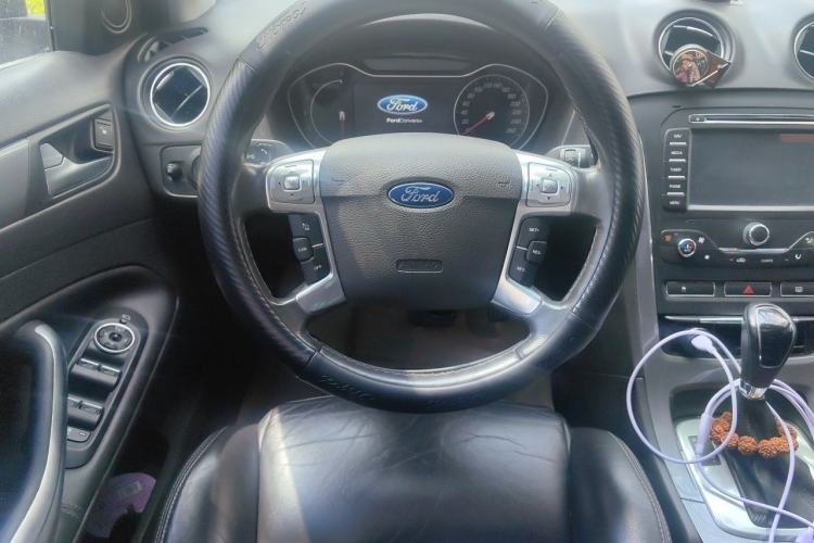 Used Ford Mondeo 2011 2.0L GTDi240 Luxury Sport Edition Steering Wheel