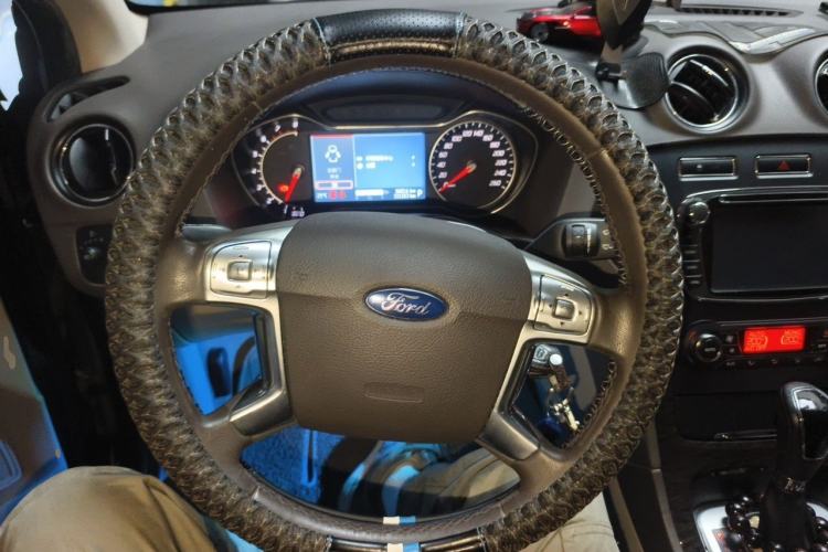 Used Ford Mondeo 2011 2.0L GTDi 200 Fashion Edition Steering Wheel