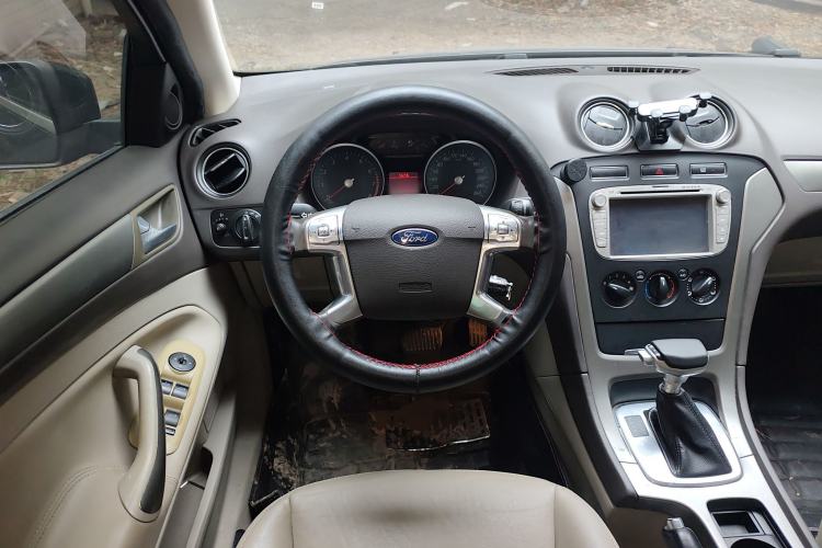 Used Ford Mondeo 2011 2.3L Fashion Edition Steering Wheel