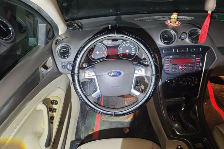 Used Ford Mondeo 2011 2.3L Fashion Edition Steering Wheel
