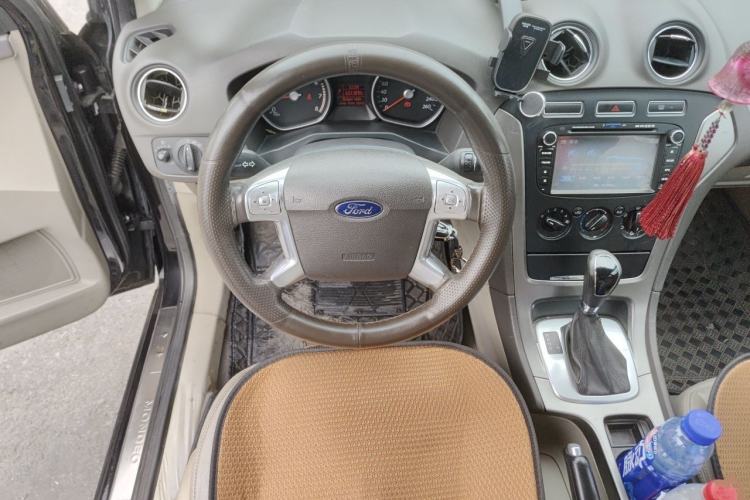 Used Ford Mondeo 2011 2.3L Fashion Edition Steering Wheel