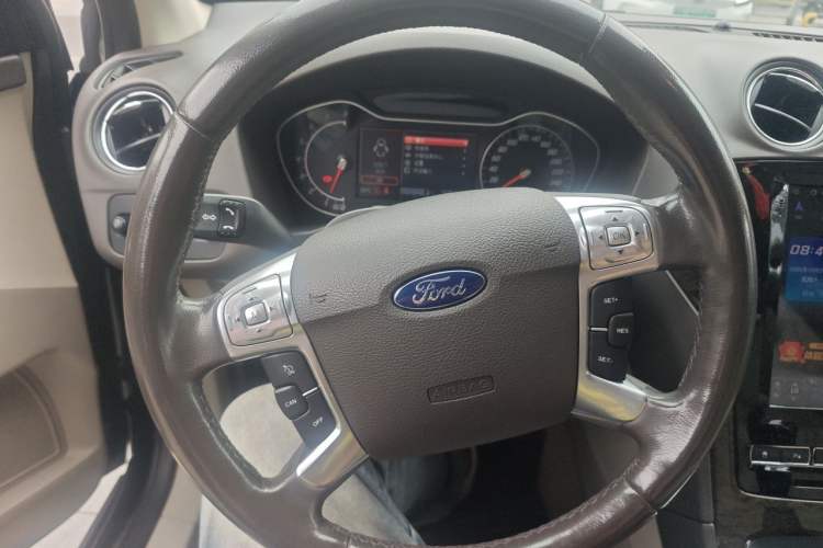 Used Ford Mondeo 2011 2.0L GTDi240 Ultimate Edition Steering Wheel