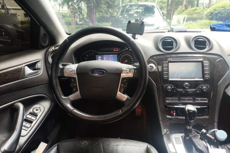 Used Ford Mondeo 2011 2.0L GTDi 200 Fashion Edition Steering Wheel