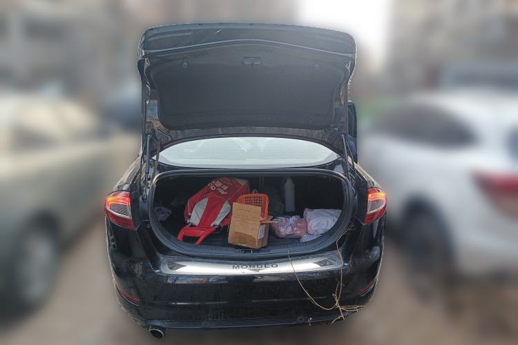 Used Ford Mondeo 2011 2.0L GTDi240 Ultimate Edition Trunk