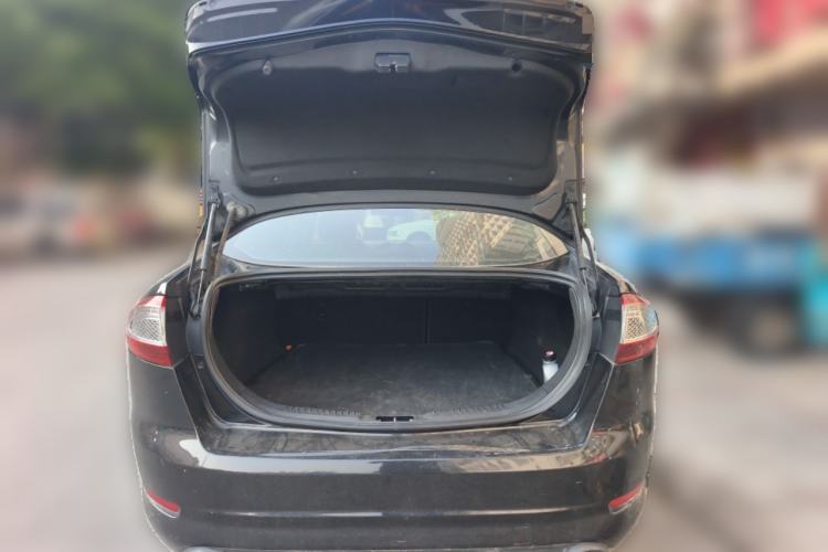 Used Ford Mondeo 2011 2.0L GTDi 200 Luxury Edition Trunk
