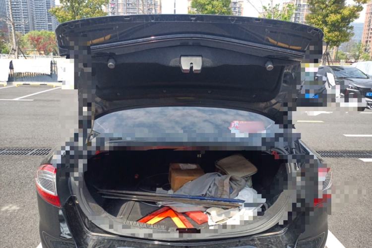 Used Ford Mondeo 2011 2.3L Fashion Edition Trunk