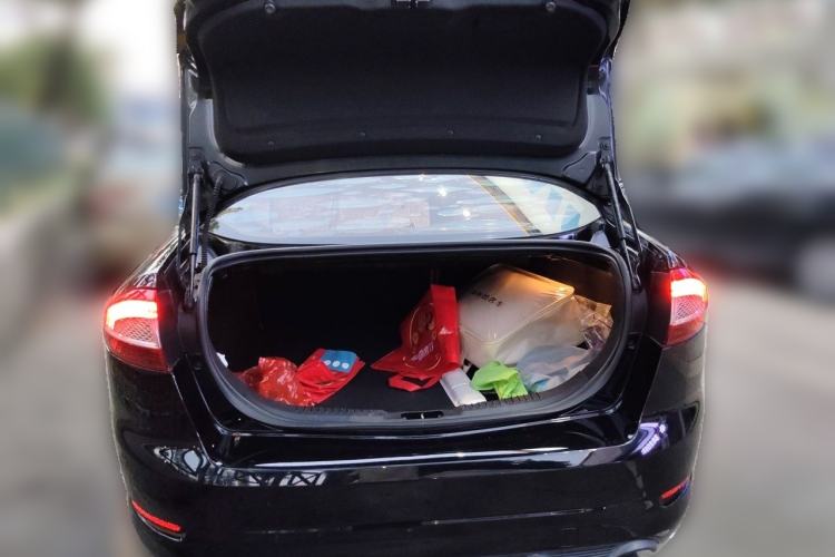 Used Ford Mondeo 2011 2.3L Fashion Edition Trunk