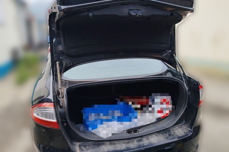 Used Ford Mondeo 2011 2.3L Fashion Edition Trunk
