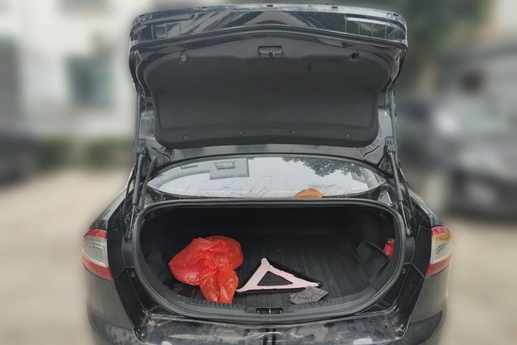 Used Ford Mondeo 2011 2.0L GTDi 200 Luxury Edition Trunk