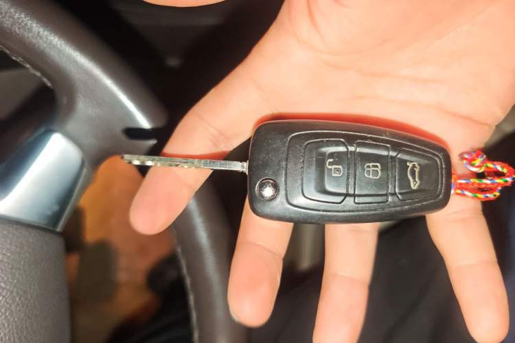 Used Ford Mondeo 2011 2.3L Fashion Edition Vehicle Key