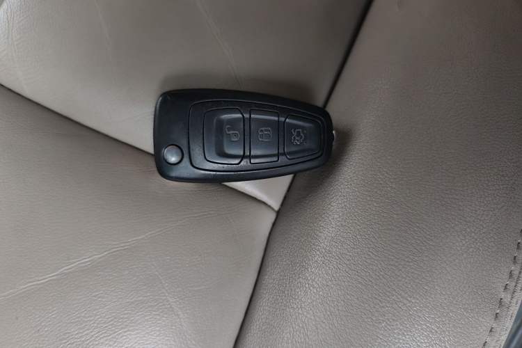 Used Ford Mondeo 2011 2.0L GTDi 200 Fashion Edition Vehicle Key