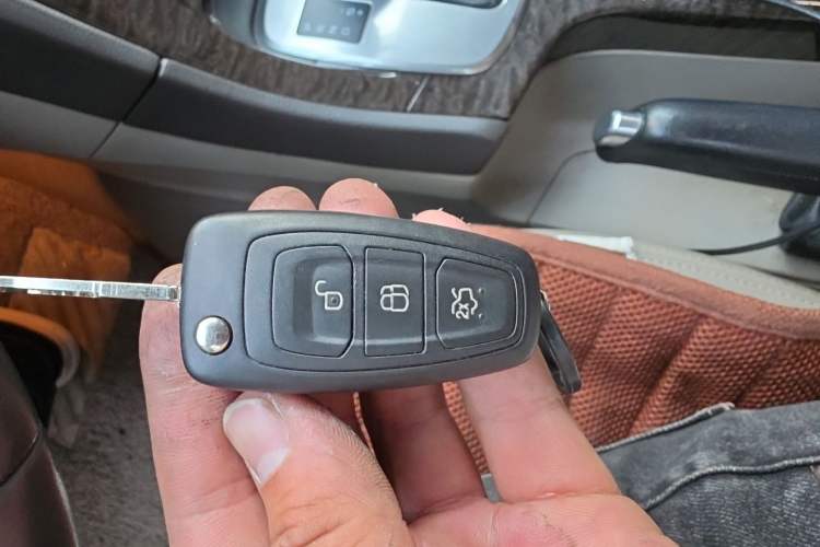 Used Ford Mondeo 2011 2.0L GTDi 200 Fashion Edition Vehicle Key