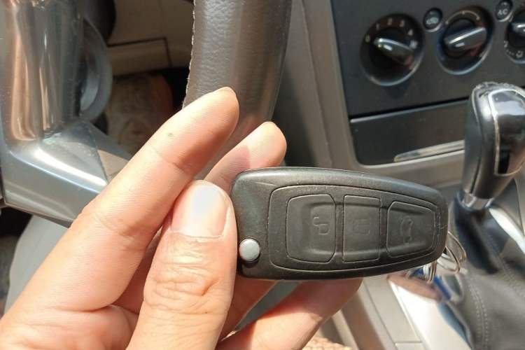 Used Ford Mondeo 2011 2.3L Fashion Edition Vehicle Key