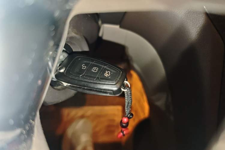 Used Ford Mondeo 2011 2.0L GTDi 200 Fashion Edition Vehicle Key