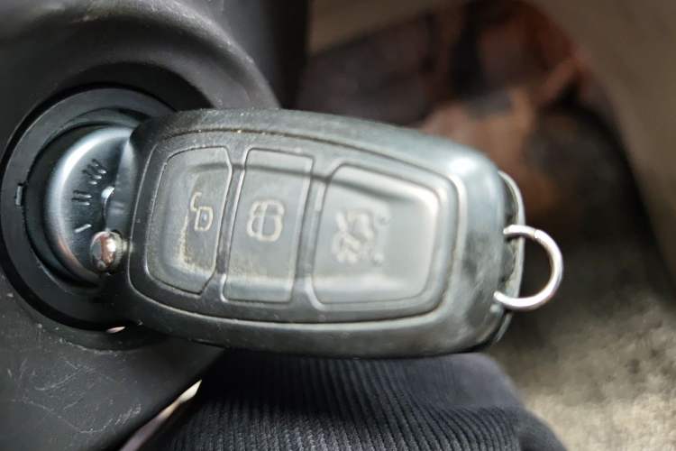 Used Ford Mondeo 2011 2.0L GTDi 200 Fashion Edition Vehicle Key