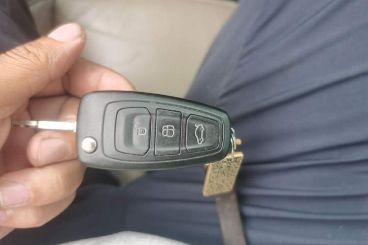 Used Ford Mondeo 2011 2.3L Fashion Edition Vehicle Key