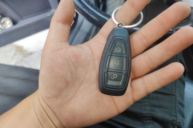 Used Ford Mondeo 2011 2.0L GTDi240 Ultimate Edition Vehicle Key