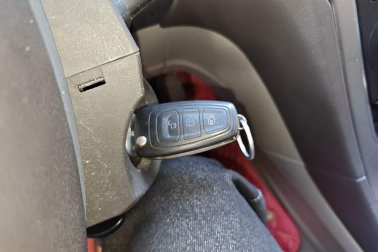 Used Ford Mondeo 2011 2.3L Fashion Edition Vehicle Key