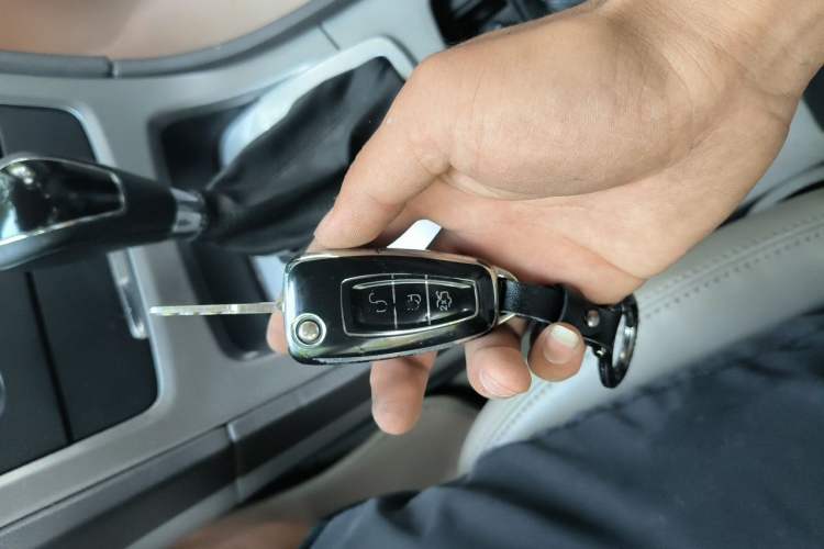Used Ford Mondeo 2011 2.3L Fashion Edition Vehicle Key