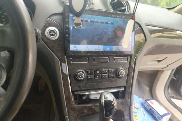Used Ford Mondeo 2011 2.0L GTDi 200 Luxury Edition Audio And AC Panel