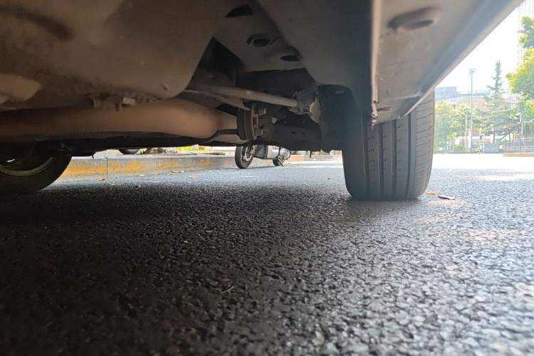 Used Ford Mondeo 2011 2.3L Luxury Model Chassis Rear Left