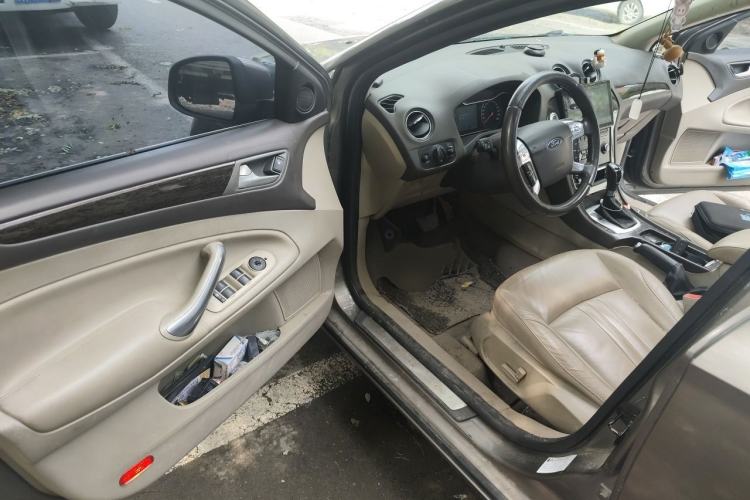 Used Ford Mondeo 2011 2.0L GTDi 200 Luxury Edition Driver Seat