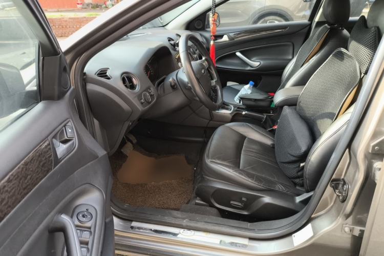 Used Ford Mondeo 2011 2.0L GTDi 200 Luxury Edition Driver Seat