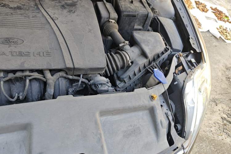 Used Ford Mondeo 2011 2.3L Fashion Edition Engine Bay Left