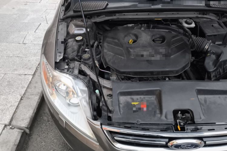 Used Ford Mondeo 2011 2.0L GTDi 200 Luxury Edition Engine Bay Right