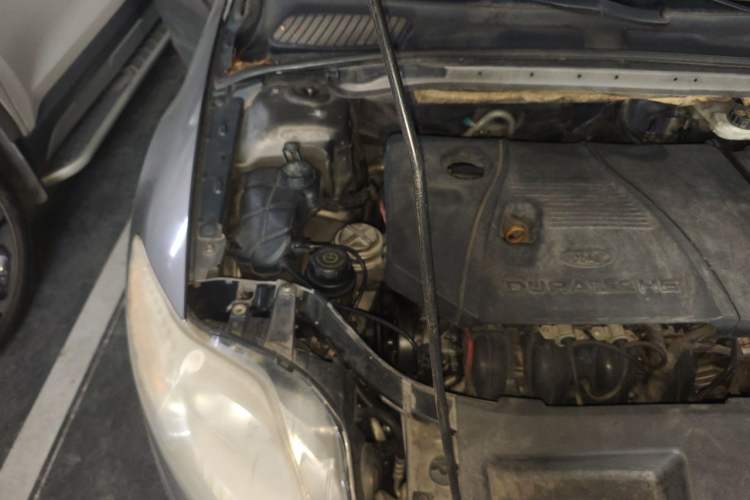 Used Ford Mondeo 2011 2.3L Fashion Edition Engine Bay Right